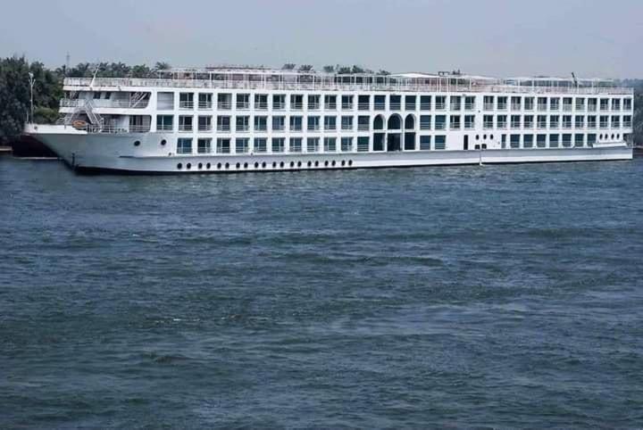 Hotel Five Star Nile Cruise From Aswan To Luxor Zewnętrze zdjęcie