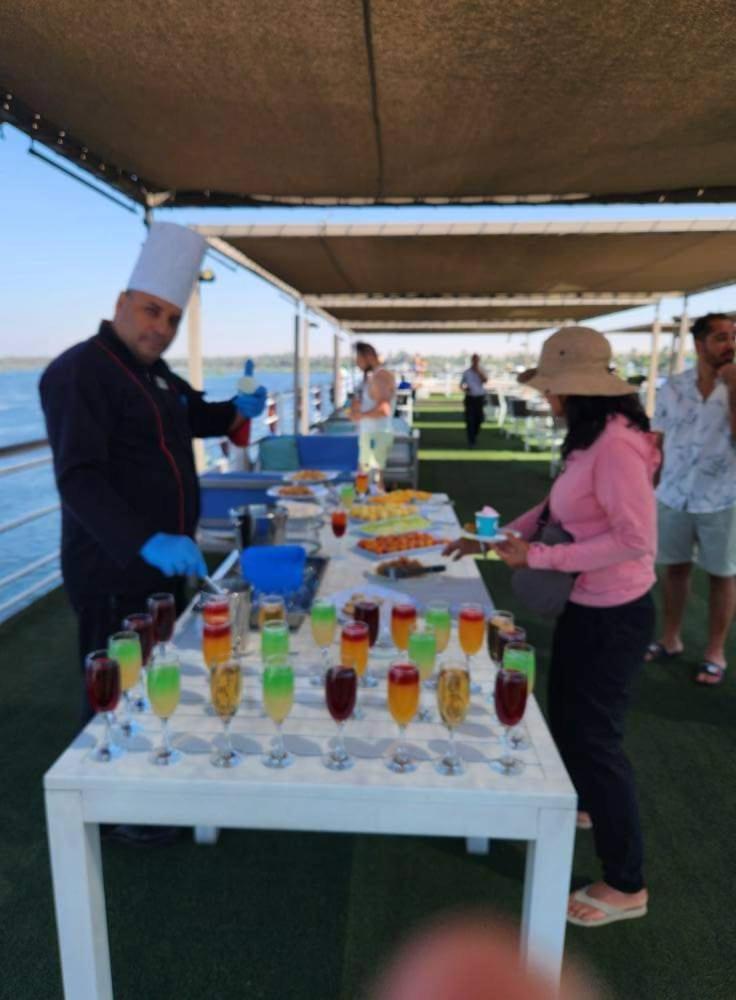 Hotel Five Star Nile Cruise From Aswan To Luxor Zewnętrze zdjęcie